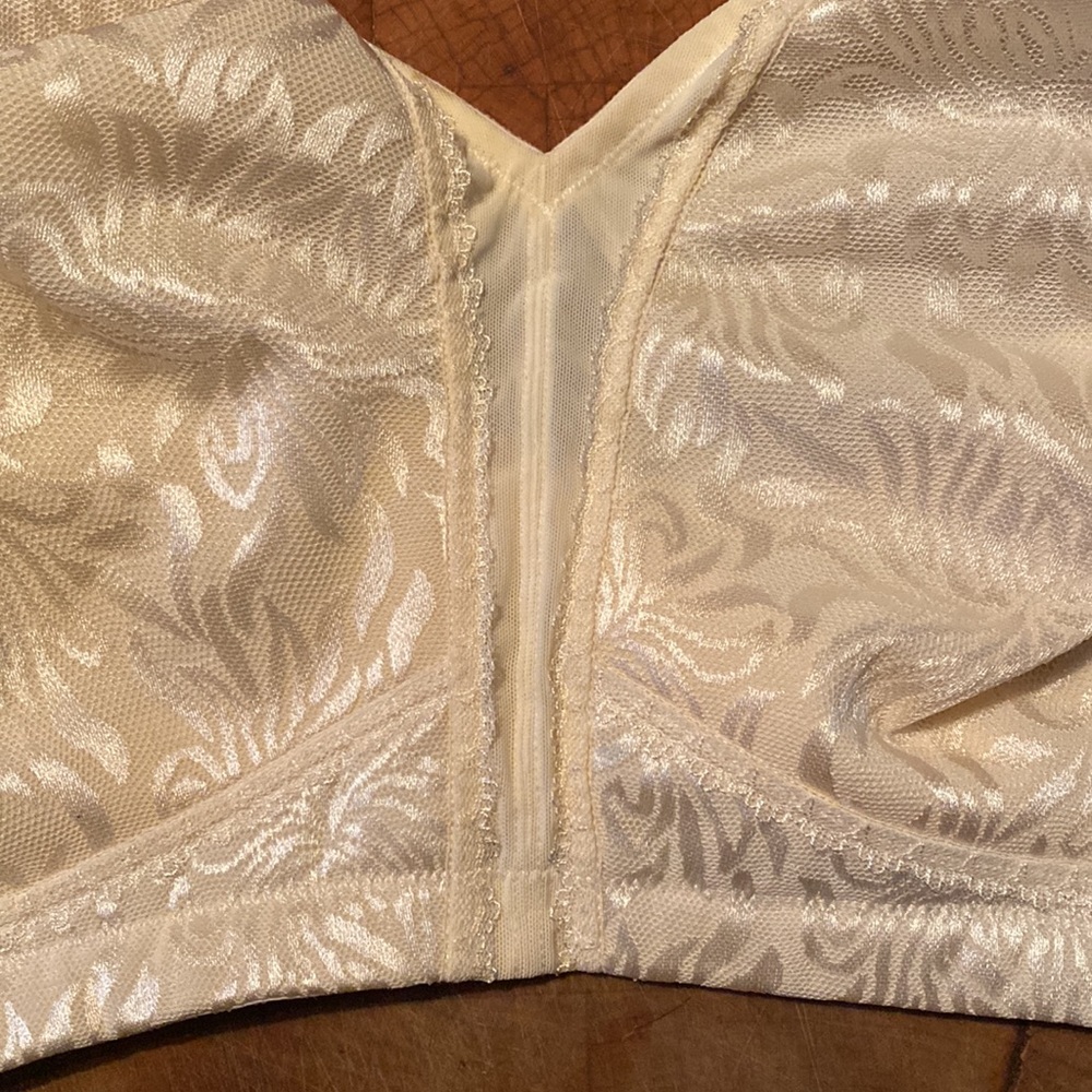 Bra - Picture 3 of 6